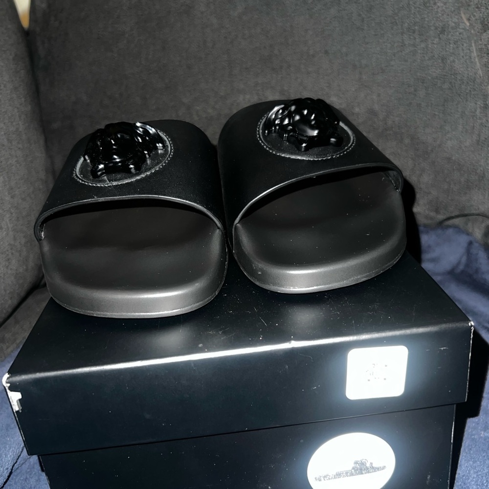 Versace Pool Slides - Picture 2 of 6